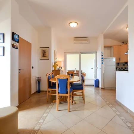 Sunny Apartment Zadar